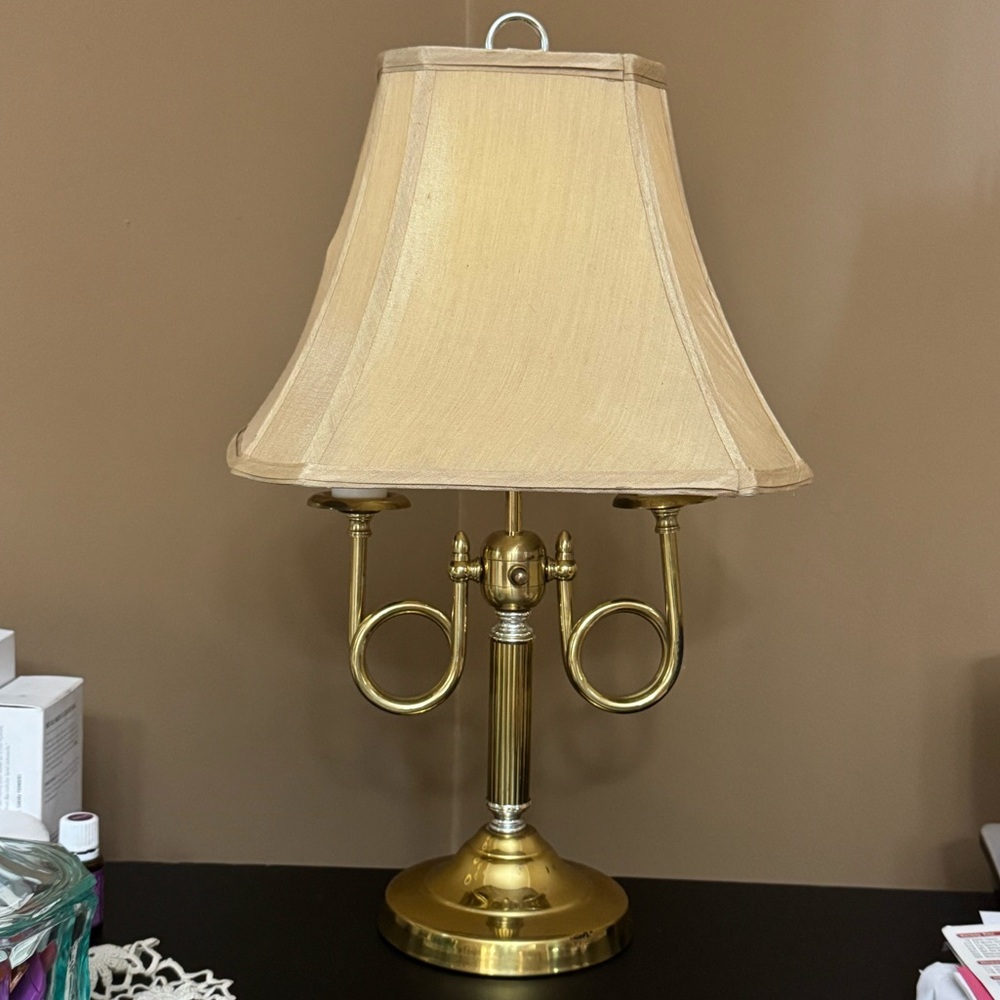 Antique Bouillotte French Horn Brass Lamp Popular in the 18th Century